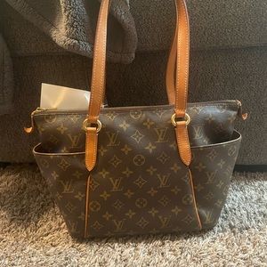 Louis Vuitton Totally PM